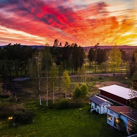 Theo & Lilis Countryside Apartment Эребру Экстерьер фото