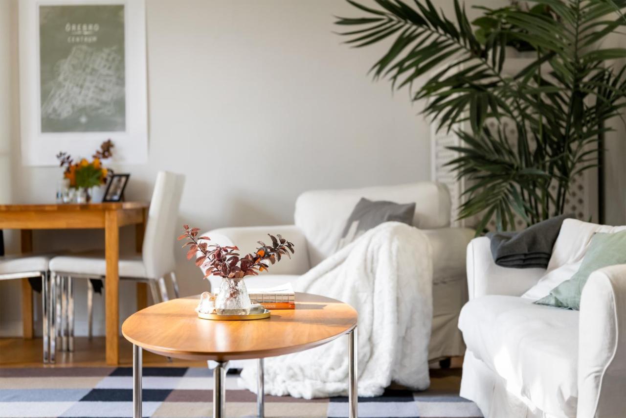Theo & Lilis Countryside Apartment Эребру Экстерьер фото