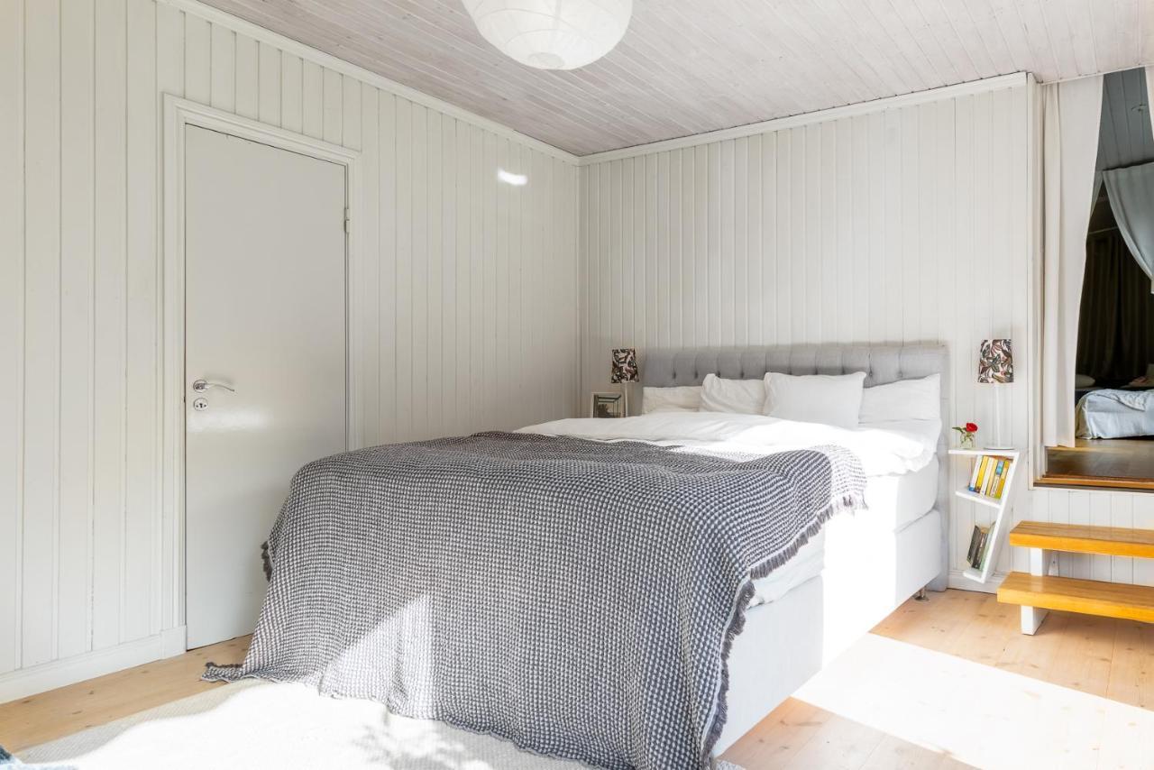 Theo & Lilis Countryside Apartment Эребру Экстерьер фото