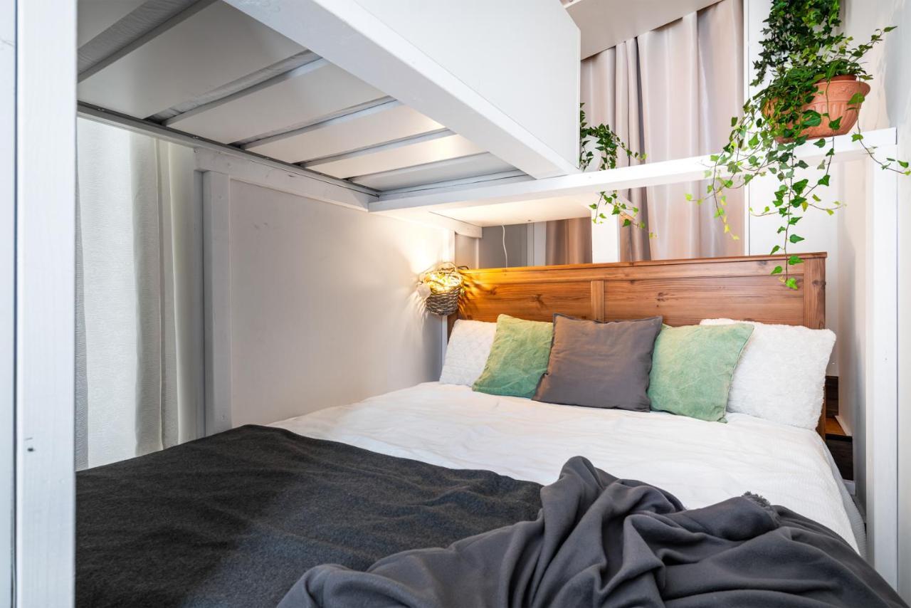 Theo & Lilis Countryside Apartment Эребру Экстерьер фото